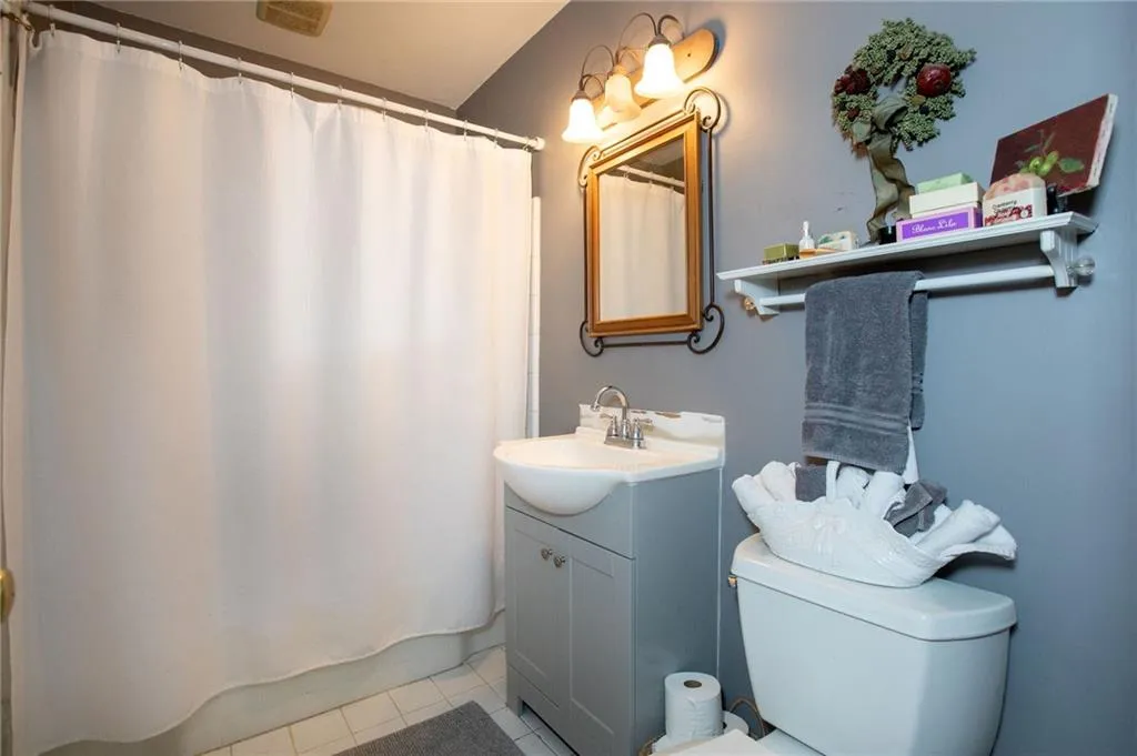565 High Brook Drive, Sandy Springs, Georgia 30342, 3 Bedrooms Bedrooms, ,2 BathroomsBathrooms,Residential,Sold,565 High Brook Drive,7102182