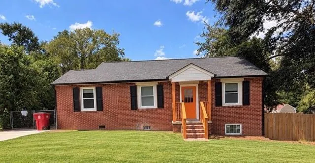 1360 Peavy Circle, Macon, Georgia 31206