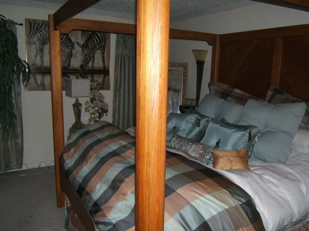 5143 Roswell Road, Atlanta, Georgia 30342, 2 Bedrooms Bedrooms, ,1 BathroomBathrooms,Residential,Sold,5143 Roswell Road,5529931