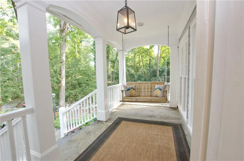 3776 Powers Ferry Road Nw, Atlanta, Georgia 30342, 3 Bedrooms Bedrooms, ,3 BathroomsBathrooms,Residential,For Sale,3776 Powers Ferry Road Nw,7645018