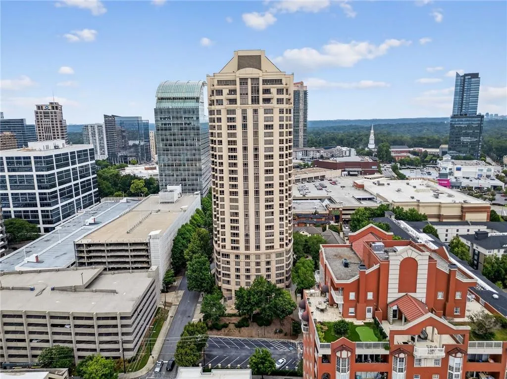 3475 Oak Valley Road Ne Unit 250, Atlanta, Georgia 30326, 1 Bedroom Bedrooms, ,1 BathroomBathrooms,Residential,For Sale,3475 Oak Valley Road Ne Unit 250,7627396
