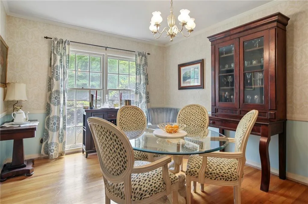 5534 Sherrell Drive, Atlanta, Georgia 30342, 4 Bedrooms Bedrooms, ,2 BathroomsBathrooms,Residential,Sold,5534 Sherrell Drive,6871763