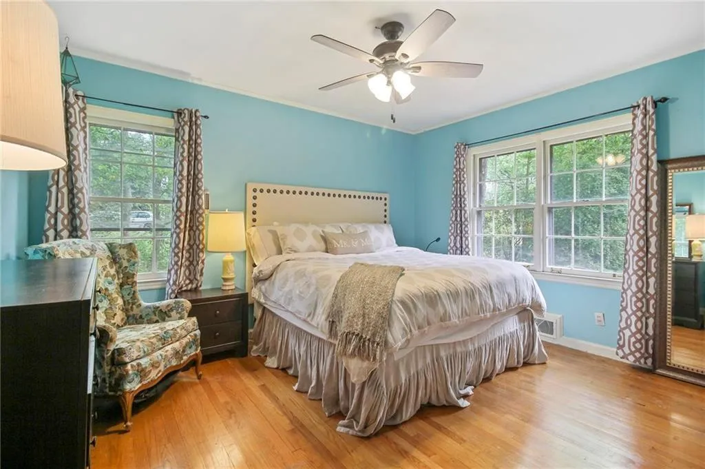 5534 Sherrell Drive, Atlanta, Georgia 30342, 4 Bedrooms Bedrooms, ,2 BathroomsBathrooms,Residential,Sold,5534 Sherrell Drive,6871763