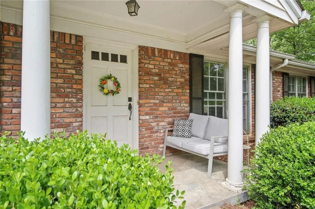 5534 Sherrell Drive, Atlanta, Georgia 30342, 4 Bedrooms Bedrooms, ,2 BathroomsBathrooms,Residential,Sold,5534 Sherrell Drive,6871763