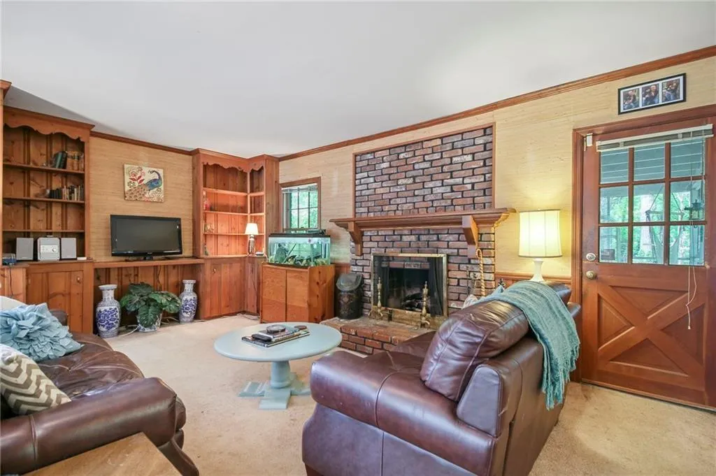 5534 Sherrell Drive, Atlanta, Georgia 30342, 4 Bedrooms Bedrooms, ,2 BathroomsBathrooms,Residential,Sold,5534 Sherrell Drive,6871763