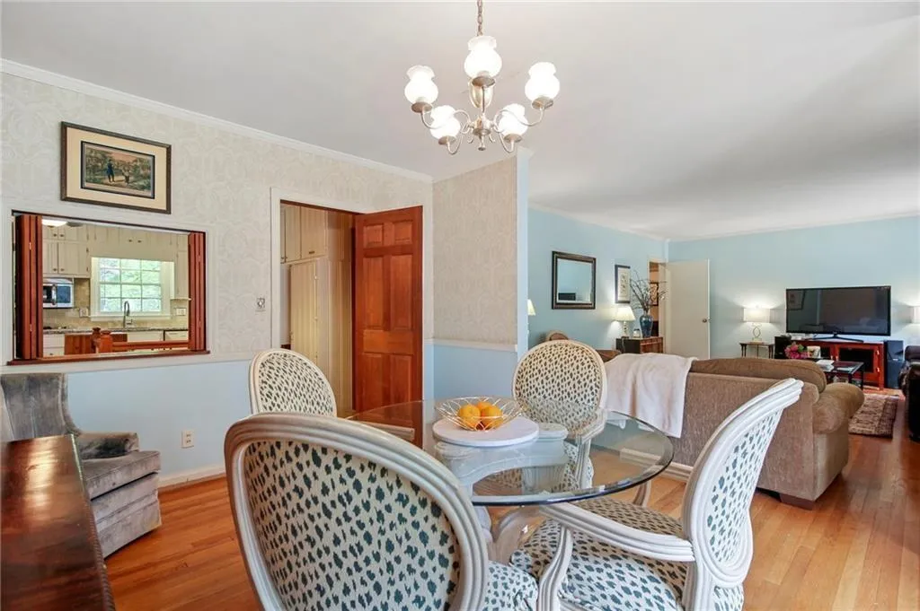 5534 Sherrell Drive, Atlanta, Georgia 30342, 4 Bedrooms Bedrooms, ,2 BathroomsBathrooms,Residential,Sold,5534 Sherrell Drive,6871763