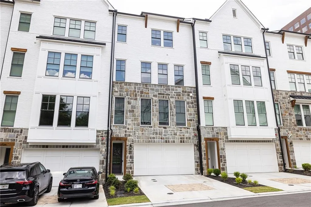 2722 Thornewilde Way, Atlanta, Georgia 30339, 4 Bedrooms Bedrooms, 0 ,4 BathroomsBathrooms,Residential,For Sale,2722 Thornewilde Way,7777251