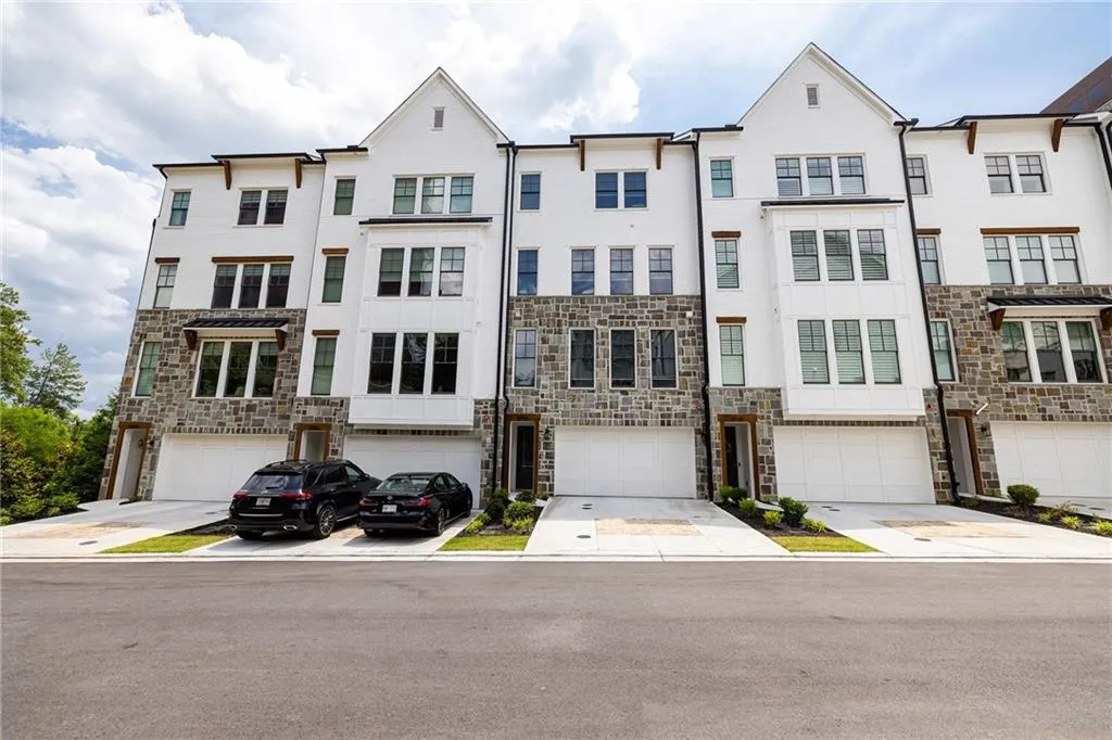 2722 Thornewilde Way, Atlanta, Georgia 30339, 4 Bedrooms Bedrooms, 0 ,4 BathroomsBathrooms,Residential,For Sale,2722 Thornewilde Way,7777251