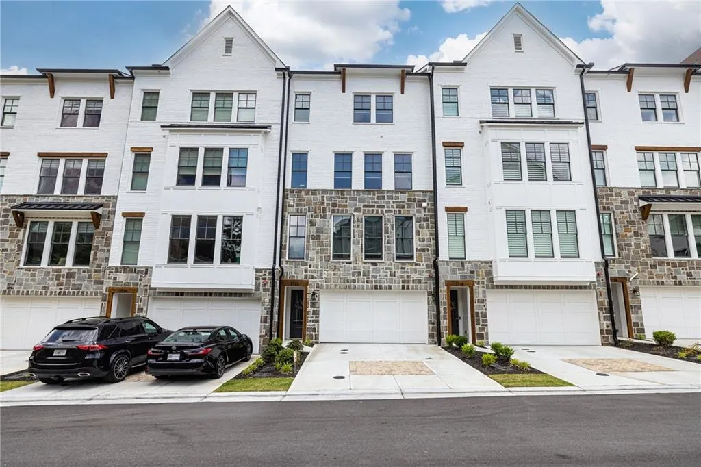 2722 Thornewilde Way, Atlanta, Georgia 30339, 4 Bedrooms Bedrooms, 0 ,4 BathroomsBathrooms,Residential,For Sale,2722 Thornewilde Way,7777251