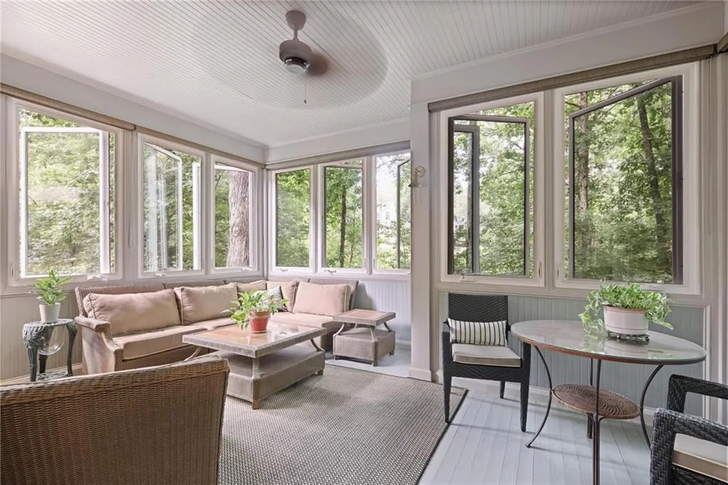 850 Jett Ferry Manor, Atlanta, Georgia 30350, 5 Bedrooms Bedrooms, ,4 BathroomsBathrooms,Residential,For Sale,850 Jett Ferry Manor,7613367