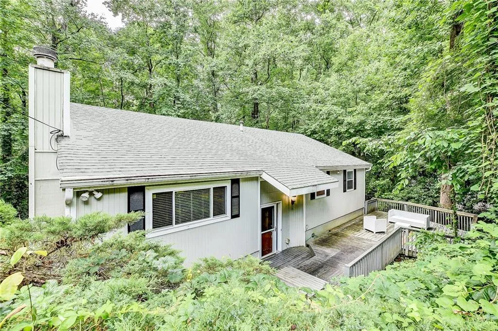 405 Forest Valley Road, Sandy Springs, Georgia 30342, 4 Bedrooms Bedrooms, ,3 BathroomsBathrooms,Residential,Sold,405 Forest Valley Road,6920445