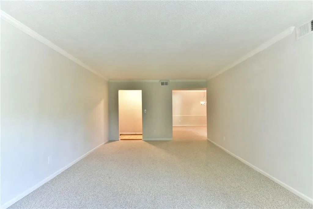 6851 Roswell Road Ne Unit I29, Atlanta, Georgia 30328, 3 Bedrooms Bedrooms, ,2 BathroomsBathrooms,Residential,Sold,6851 Roswell Road Ne Unit I29,5839770