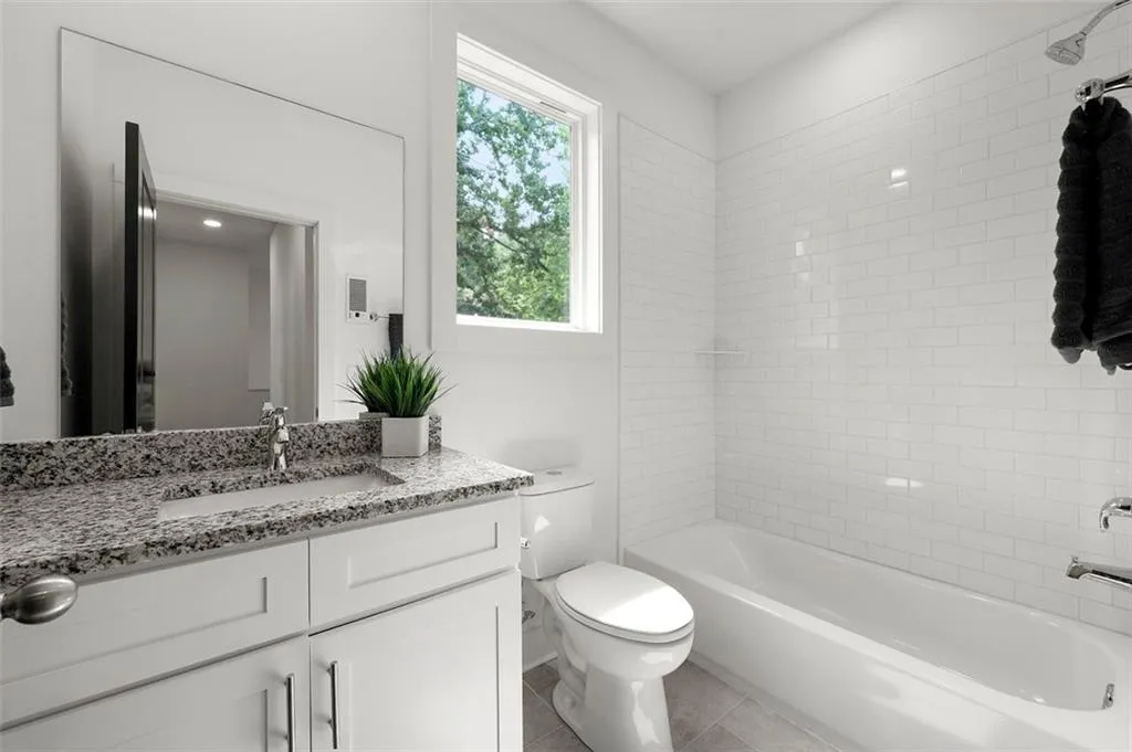 1098 Wedgewood Drive Nw, Atlanta, Georgia 30318, 3 Bedrooms Bedrooms, ,2 BathroomsBathrooms,Residential,For Sale,1098 Wedgewood Drive Nw,7651752