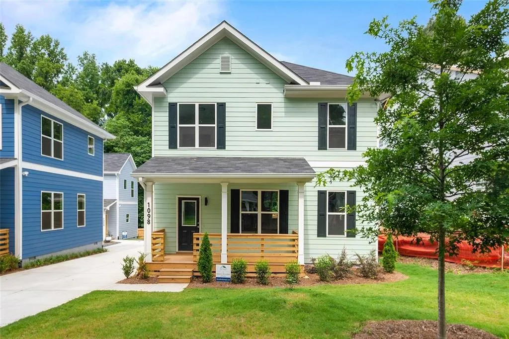 1098 Wedgewood Drive Nw, Atlanta, Georgia 30318, 3 Bedrooms Bedrooms, ,2 BathroomsBathrooms,Residential,For Sale,1098 Wedgewood Drive Nw,7651752