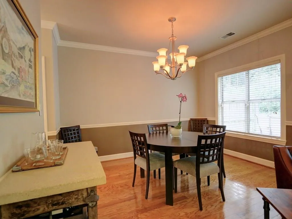 1160 Windsor Parkway Unit 10, Sandy Springs, Georgia 30319, 2 Bedrooms Bedrooms, ,2 BathroomsBathrooms,Residential,Sold,1160 Windsor Parkway Unit 10,5716604