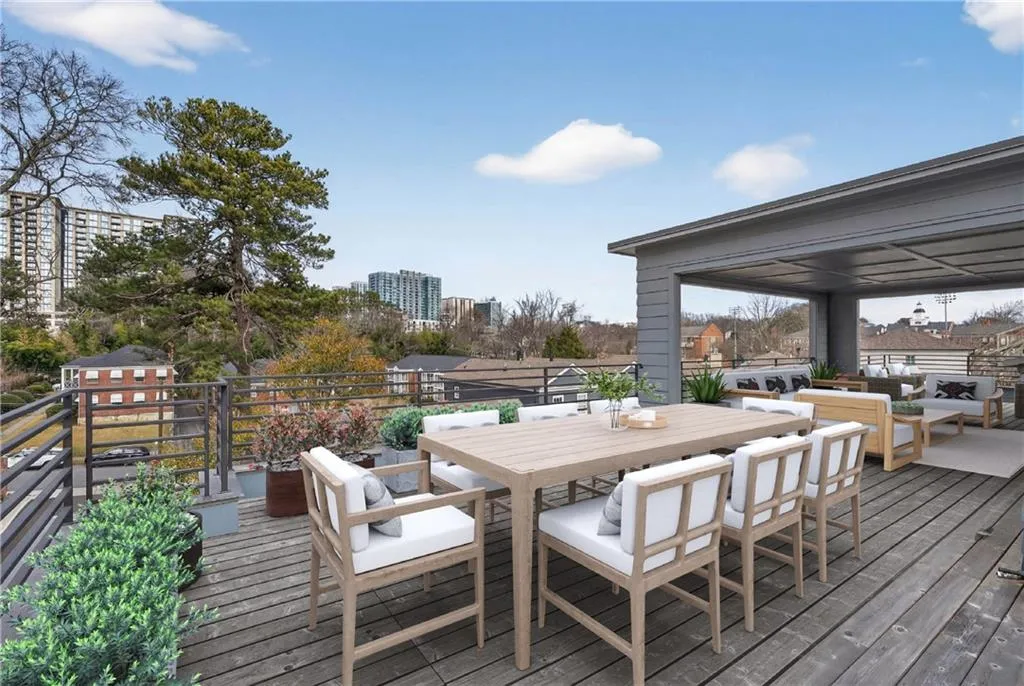 2713 Southwell Street Ne, Atlanta, Georgia 30305, 3 Bedrooms Bedrooms, 0 ,3 BathroomsBathrooms,Residential,For Sale,2713 Southwell Street Ne,7711511