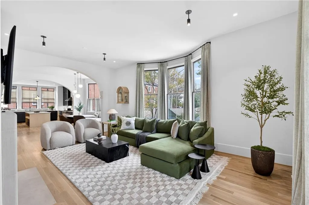 2713 Southwell Street Ne, Atlanta, Georgia 30305, 3 Bedrooms Bedrooms, 0 ,3 BathroomsBathrooms,Residential,For Sale,2713 Southwell Street Ne,7711511