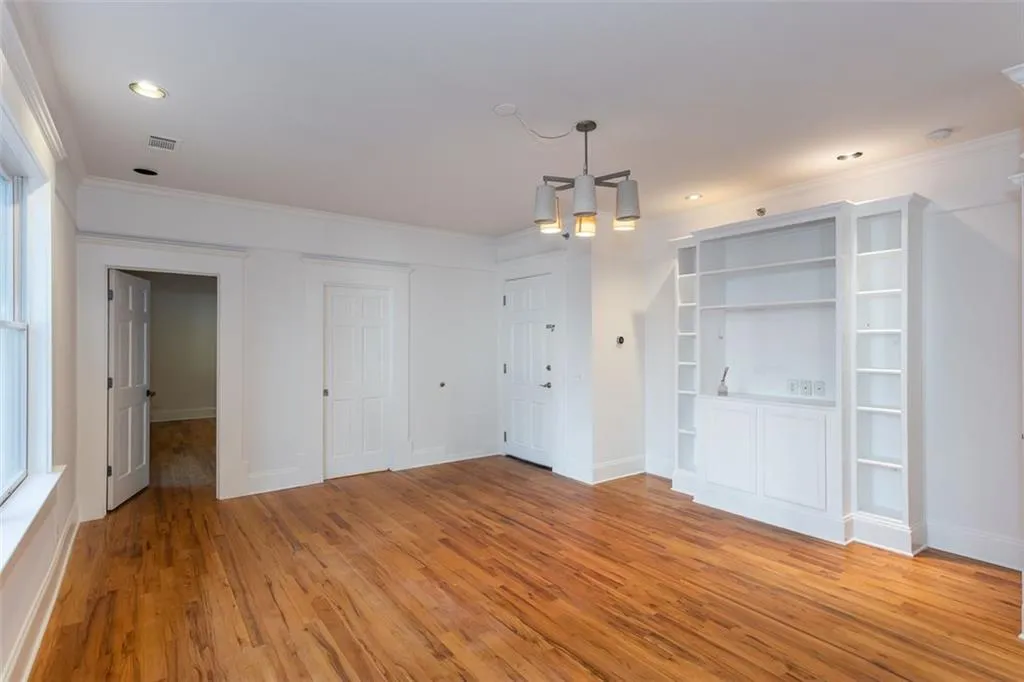 259 14th Street Ne Unit 104, Atlanta, Georgia 30309, 2 Bedrooms Bedrooms, ,2 BathroomsBathrooms,Residential,For Sale,259 14th Street Ne Unit 104,7646002