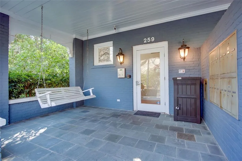 259 14th Street Ne Unit 104, Atlanta, Georgia 30309, 2 Bedrooms Bedrooms, ,2 BathroomsBathrooms,Residential,For Sale,259 14th Street Ne Unit 104,7646002