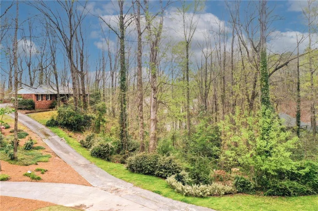 85 Bonnie Lane, Atlanta, Georgia 30328, 4 Bedrooms Bedrooms, ,3 BathroomsBathrooms,Residential,Sold,85 Bonnie Lane,7051967