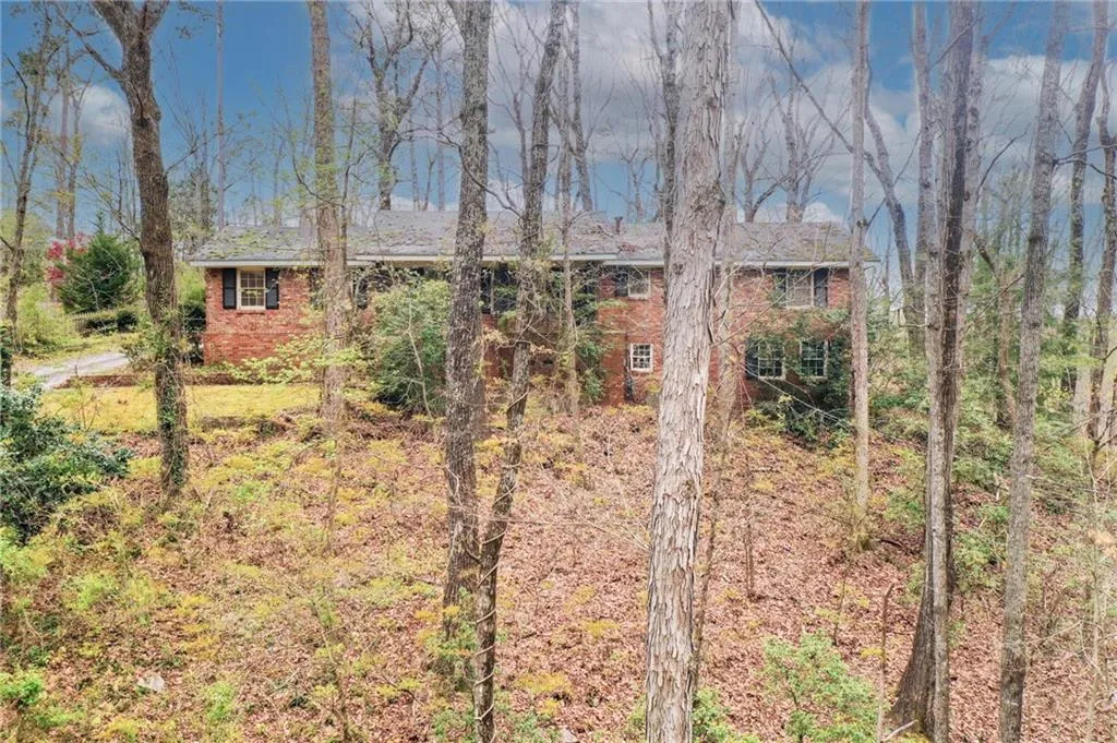 85 Bonnie Lane, Atlanta, Georgia 30328, 4 Bedrooms Bedrooms, ,3 BathroomsBathrooms,Residential,Sold,85 Bonnie Lane,7051967