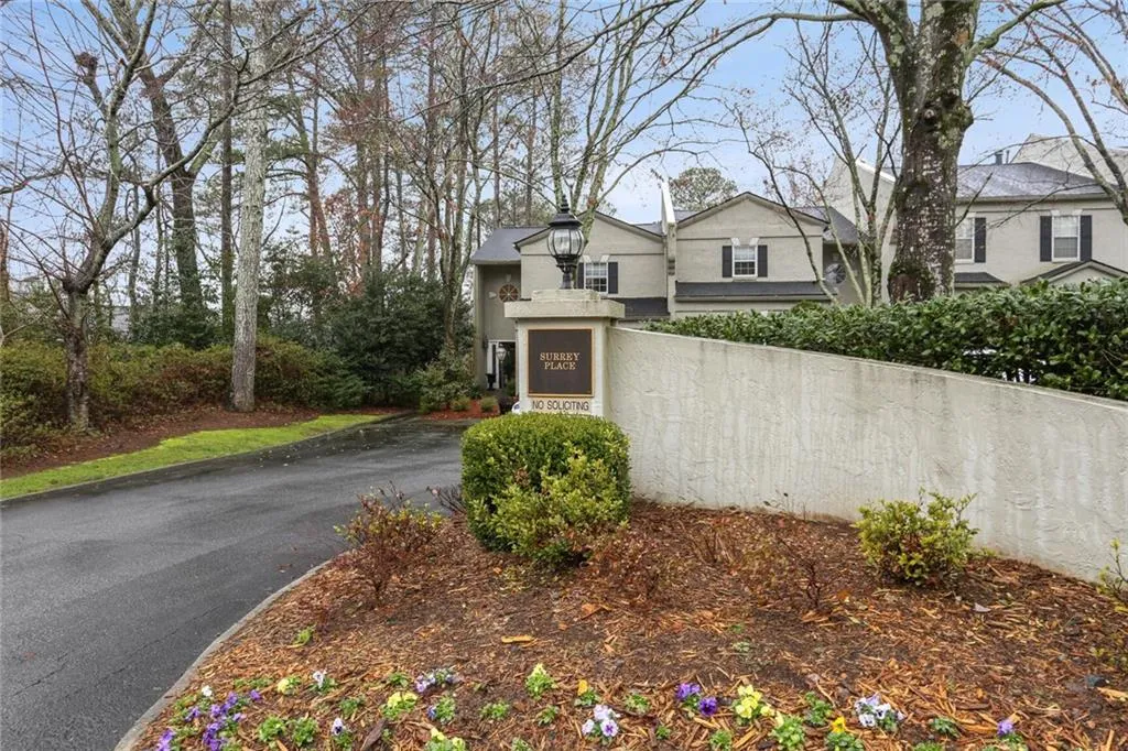 5996 Mitchell Road Nw Unit 15, Sandy Springs, Georgia 30328, 3 Bedrooms Bedrooms, ,3 BathroomsBathrooms,Residential,Sold,5996 Mitchell Road Nw Unit 15,7171537