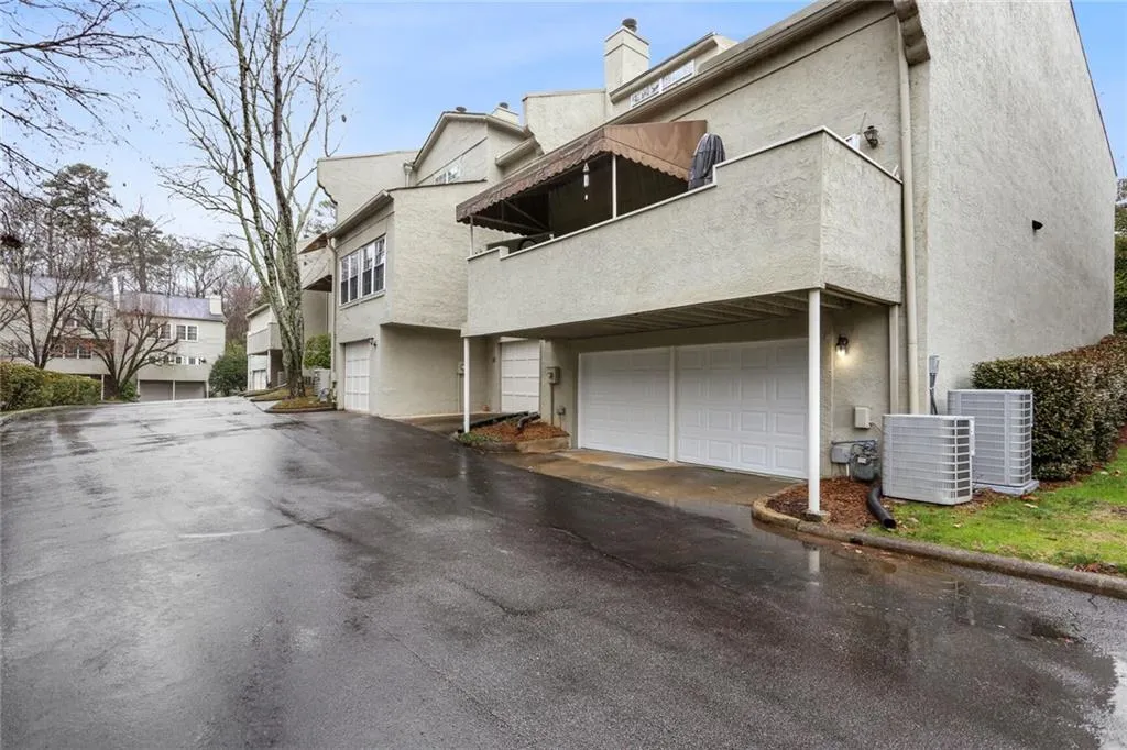 5996 Mitchell Road Nw Unit 15, Sandy Springs, Georgia 30328, 3 Bedrooms Bedrooms, ,3 BathroomsBathrooms,Residential,Sold,5996 Mitchell Road Nw Unit 15,7171537