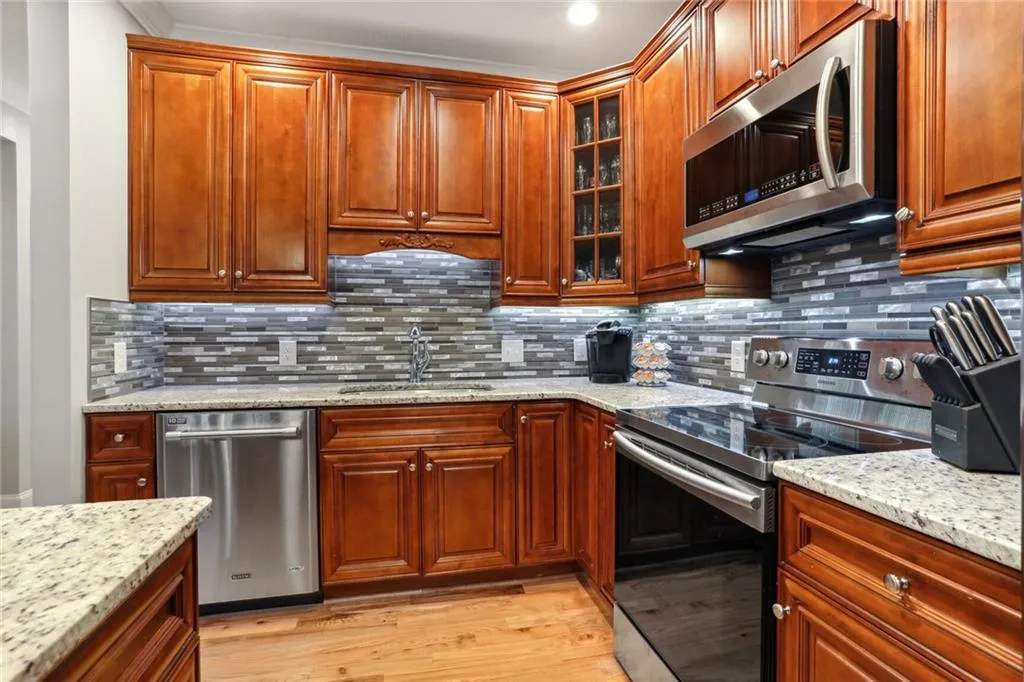 5996 Mitchell Road Nw Unit 15, Sandy Springs, Georgia 30328, 3 Bedrooms Bedrooms, ,3 BathroomsBathrooms,Residential,Sold,5996 Mitchell Road Nw Unit 15,7171537