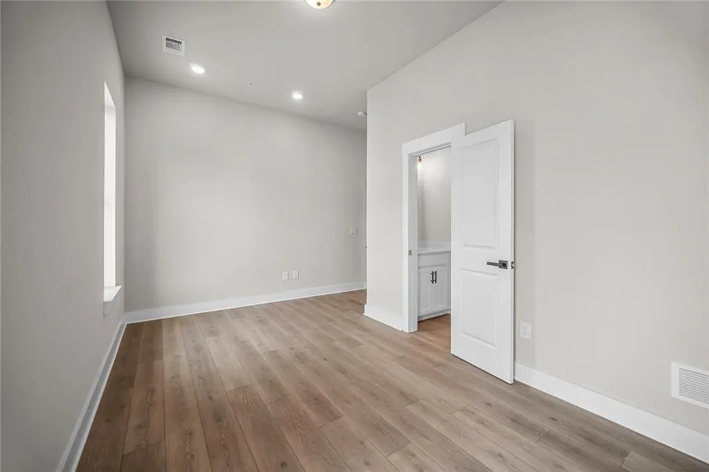 2030 Main Street Nw Unit 206, Atlanta, Georgia 30318, 2 Bedrooms Bedrooms, 0 ,2 BathroomsBathrooms,Residential,For Sale,2030 Main Street Nw Unit 206,7787065