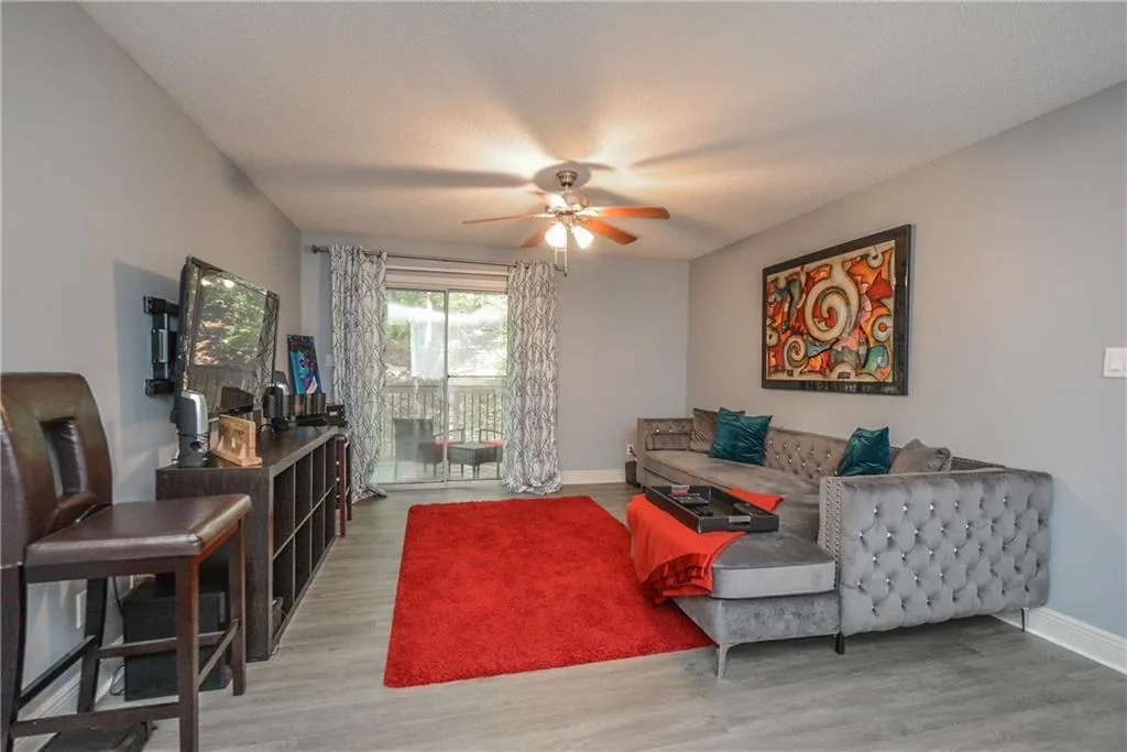 6102 Santa Fe Parkway, Sandy Springs, Georgia 30350, 3 Bedrooms Bedrooms, ,2 BathroomsBathrooms,Residential,Sold,6102 Santa Fe Parkway,6603365