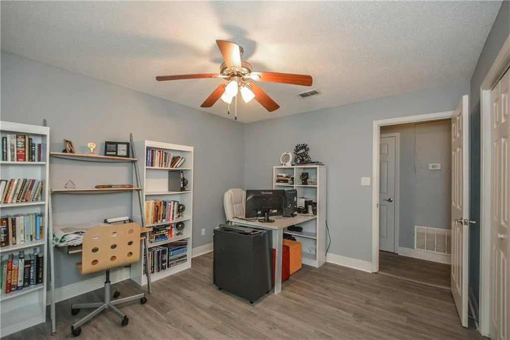 6102 Santa Fe Parkway, Sandy Springs, Georgia 30350, 3 Bedrooms Bedrooms, ,2 BathroomsBathrooms,Residential,Sold,6102 Santa Fe Parkway,6603365