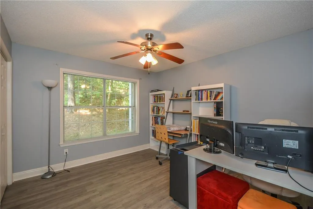 6102 Santa Fe Parkway, Sandy Springs, Georgia 30350, 3 Bedrooms Bedrooms, ,2 BathroomsBathrooms,Residential,Sold,6102 Santa Fe Parkway,6603365