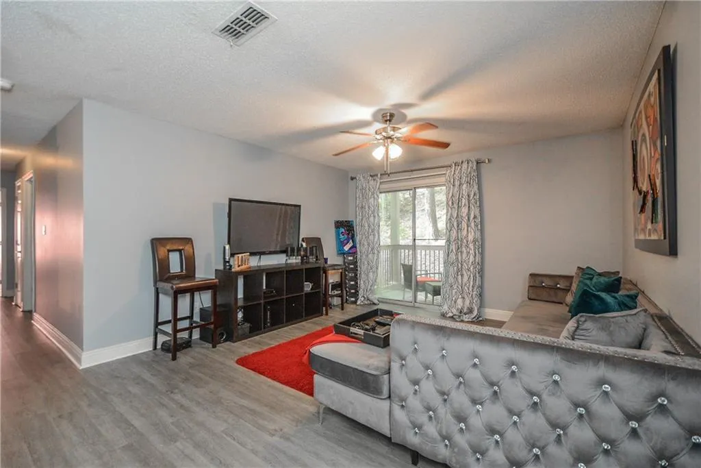 6102 Santa Fe Parkway, Sandy Springs, Georgia 30350, 3 Bedrooms Bedrooms, ,2 BathroomsBathrooms,Residential,Sold,6102 Santa Fe Parkway,6603365