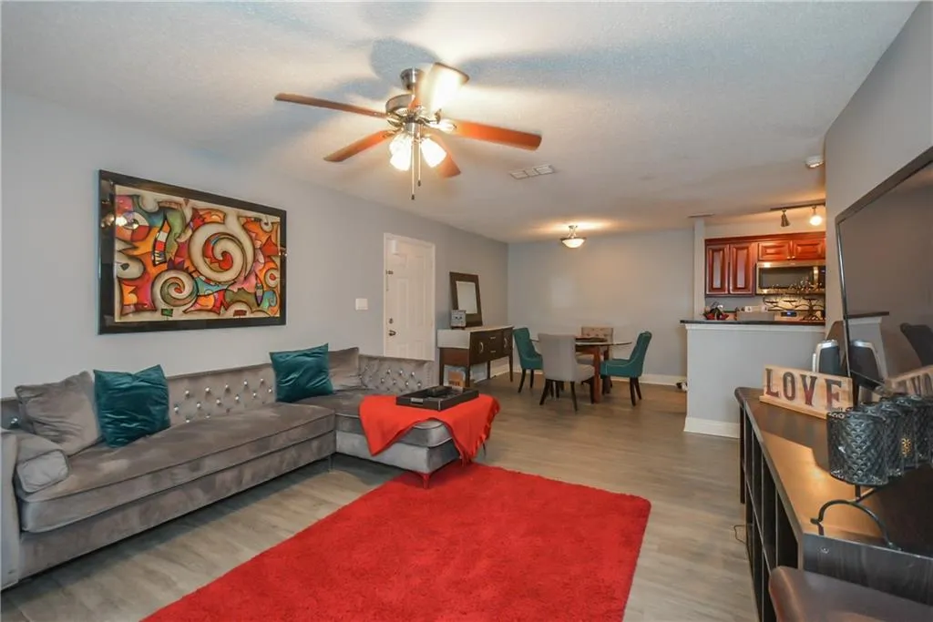 6102 Santa Fe Parkway, Sandy Springs, Georgia 30350, 3 Bedrooms Bedrooms, ,2 BathroomsBathrooms,Residential,Sold,6102 Santa Fe Parkway,6603365