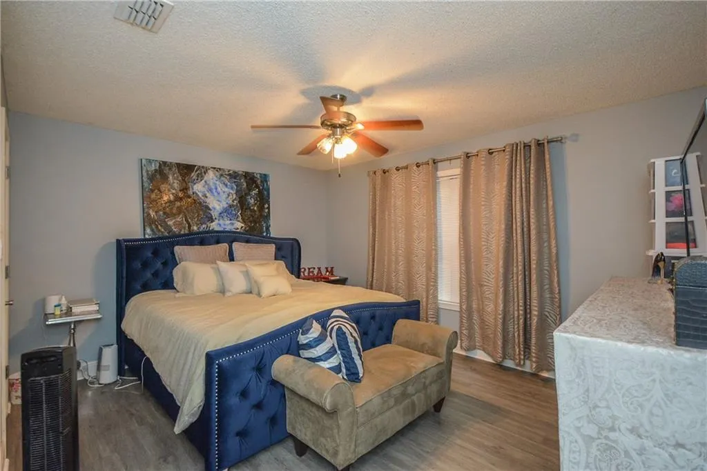 6102 Santa Fe Parkway, Sandy Springs, Georgia 30350, 3 Bedrooms Bedrooms, ,2 BathroomsBathrooms,Residential,Sold,6102 Santa Fe Parkway,6603365