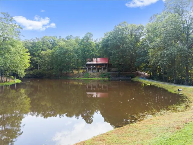 140 J R Road Ne, Cartersville, Georgia 30121
