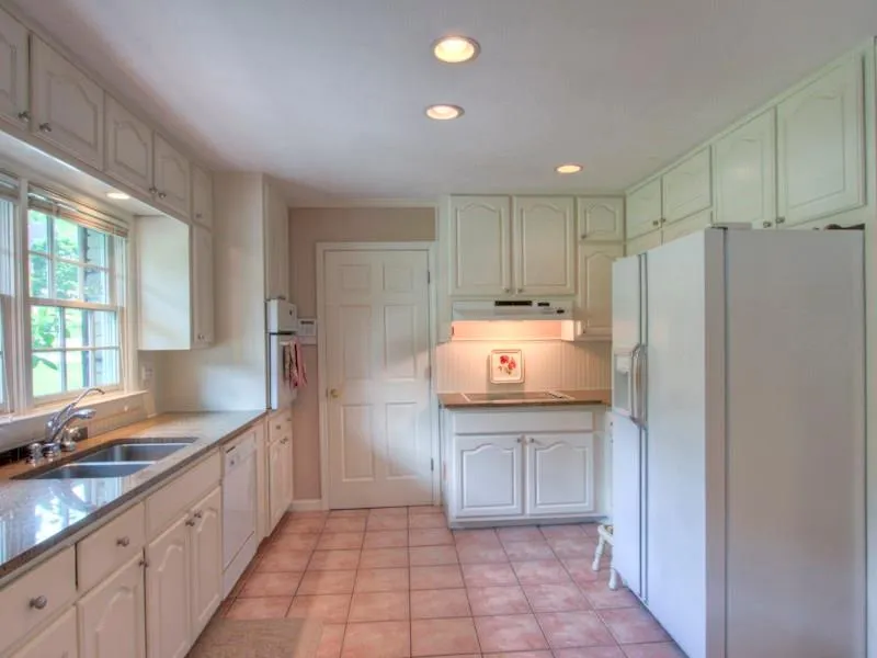 2070 Brookview Drive Nw, Atlanta, Georgia 30318, 4 Bedrooms Bedrooms, ,5 BathroomsBathrooms,Residential,Sold,2070 Brookview Drive Nw,5697232
