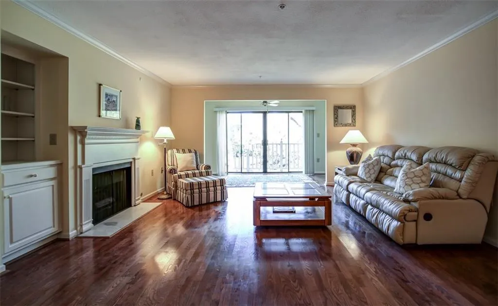 27301 Plantation Drive Ne Unit 27301, Atlanta, Georgia 30324, 3 Bedrooms Bedrooms, ,2 BathroomsBathrooms,Residential,Sold,27301 Plantation Drive Ne Unit 27301,5776000