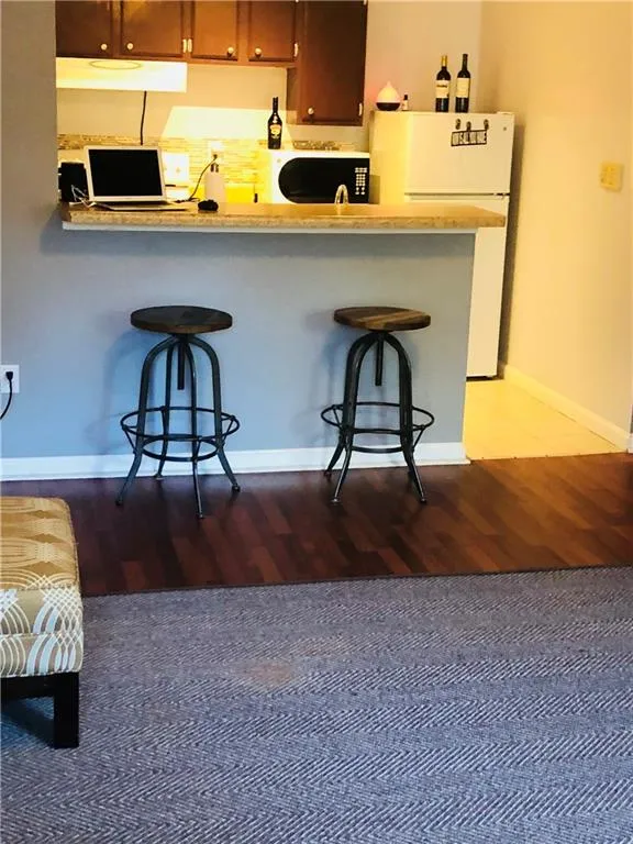 212 Granville Court, Atlanta, Georgia 30328, 1 Bedroom Bedrooms, ,1 BathroomBathrooms,Residential,Sold,212 Granville Court,6091122