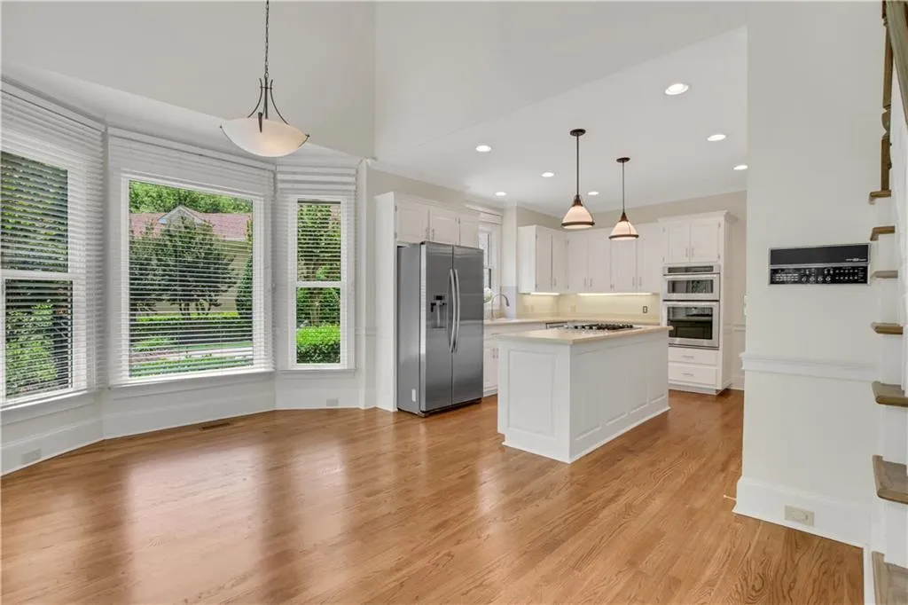 620 Avignon Court, Sandy Springs, Georgia 30350, 4 Bedrooms Bedrooms, ,3 BathroomsBathrooms,Residential,Sold,620 Avignon Court,7224024