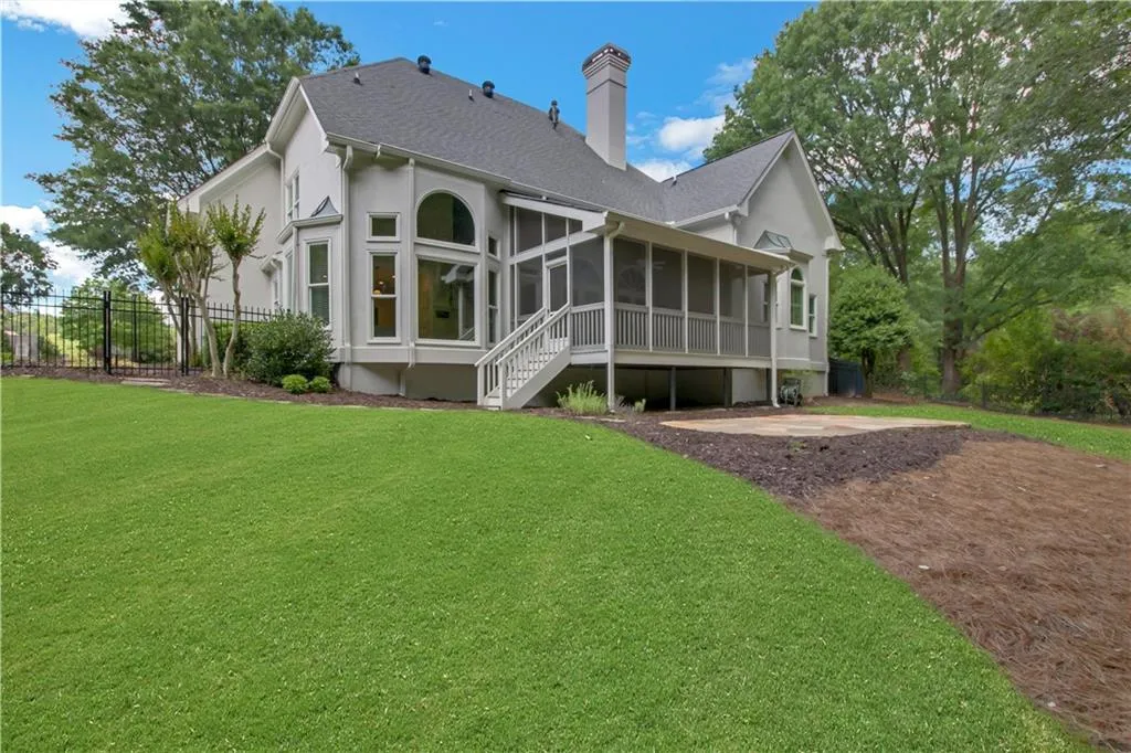 620 Avignon Court, Sandy Springs, Georgia 30350, 4 Bedrooms Bedrooms, ,3 BathroomsBathrooms,Residential,Sold,620 Avignon Court,7224024