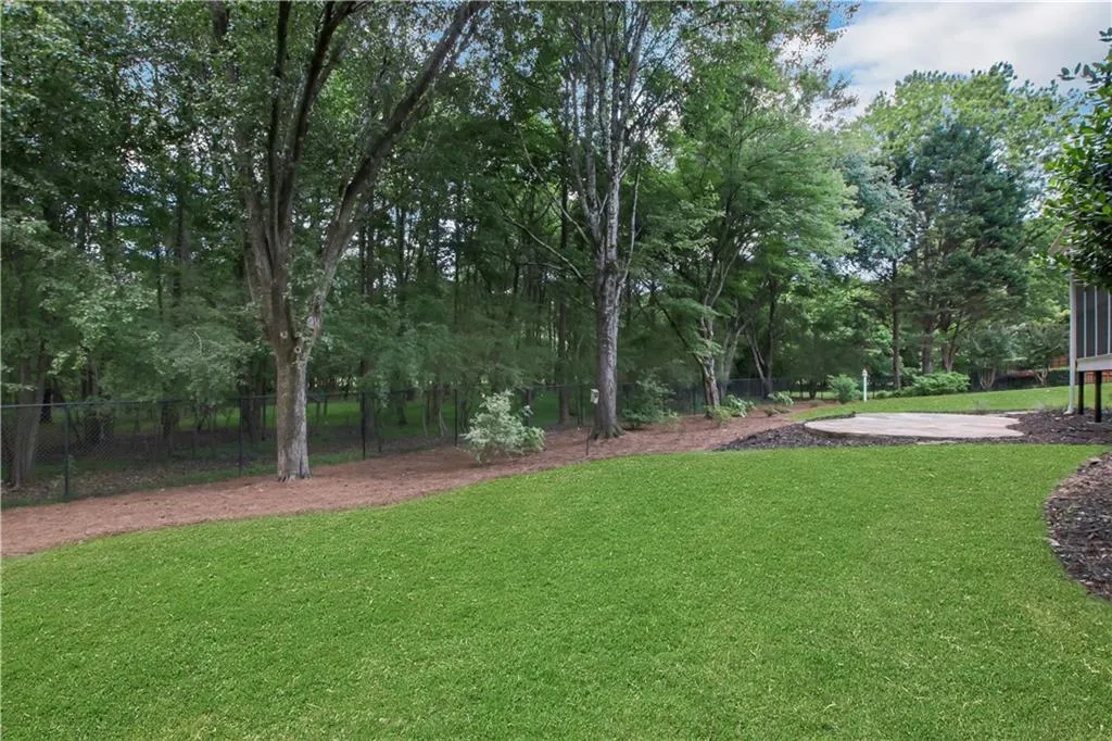 620 Avignon Court, Sandy Springs, Georgia 30350, 4 Bedrooms Bedrooms, ,3 BathroomsBathrooms,Residential,Sold,620 Avignon Court,7224024