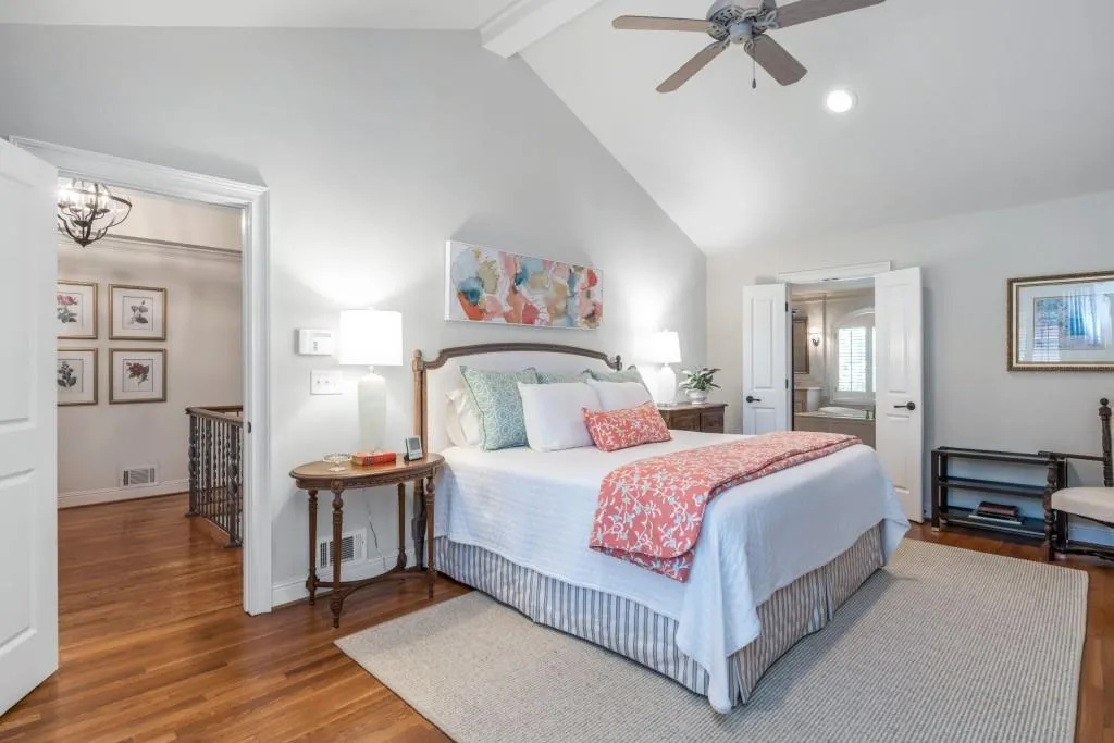 6990 Brandon Mill Road, Sandy Springs, Georgia 30328, 4 Bedrooms Bedrooms, ,3 BathroomsBathrooms,Residential,Sold,6990 Brandon Mill Road,6763248