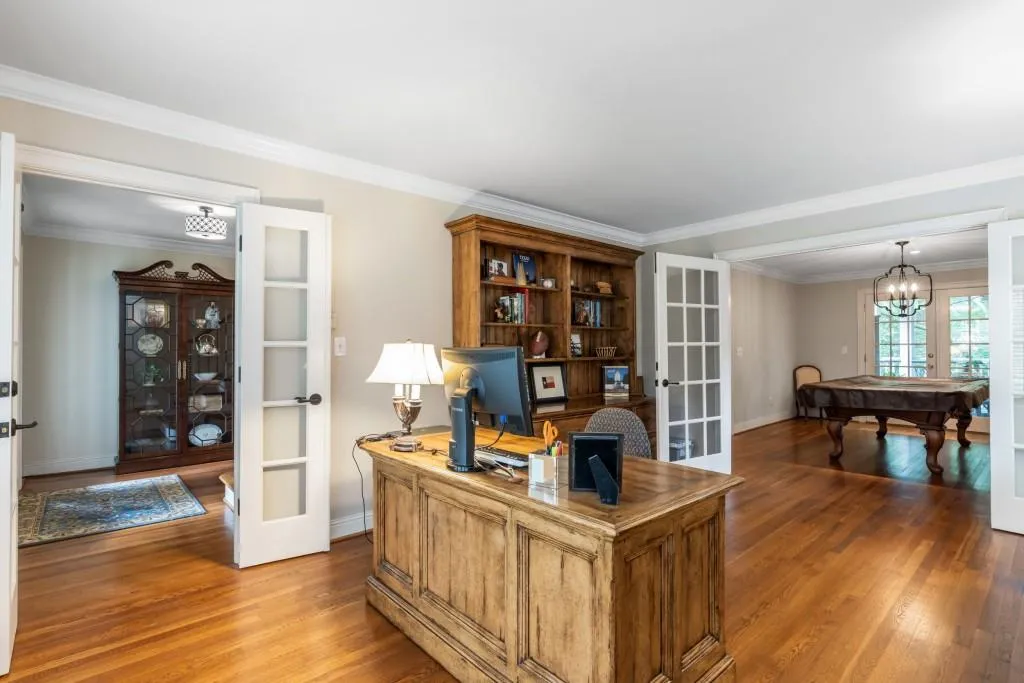 6990 Brandon Mill Road, Sandy Springs, Georgia 30328, 4 Bedrooms Bedrooms, ,3 BathroomsBathrooms,Residential,Sold,6990 Brandon Mill Road,6763248