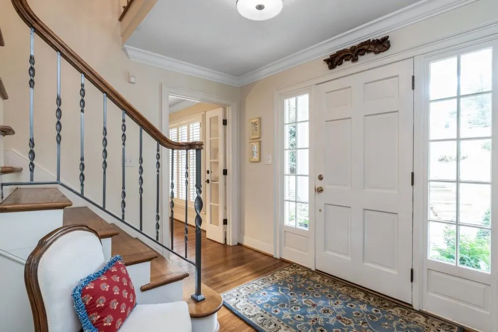 6990 Brandon Mill Road, Sandy Springs, Georgia 30328, 4 Bedrooms Bedrooms, ,3 BathroomsBathrooms,Residential,Sold,6990 Brandon Mill Road,6763248