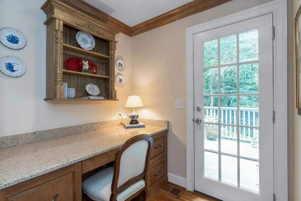 6990 Brandon Mill Road, Sandy Springs, Georgia 30328, 4 Bedrooms Bedrooms, ,3 BathroomsBathrooms,Residential,Sold,6990 Brandon Mill Road,6763248