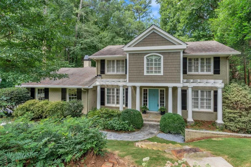 6990 Brandon Mill Road, Sandy Springs, Georgia 30328, 4 Bedrooms Bedrooms, ,3 BathroomsBathrooms,Residential,Sold,6990 Brandon Mill Road,6763248