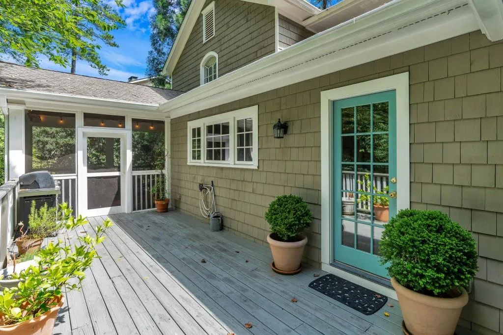 6990 Brandon Mill Road, Sandy Springs, Georgia 30328, 4 Bedrooms Bedrooms, ,3 BathroomsBathrooms,Residential,Sold,6990 Brandon Mill Road,6763248