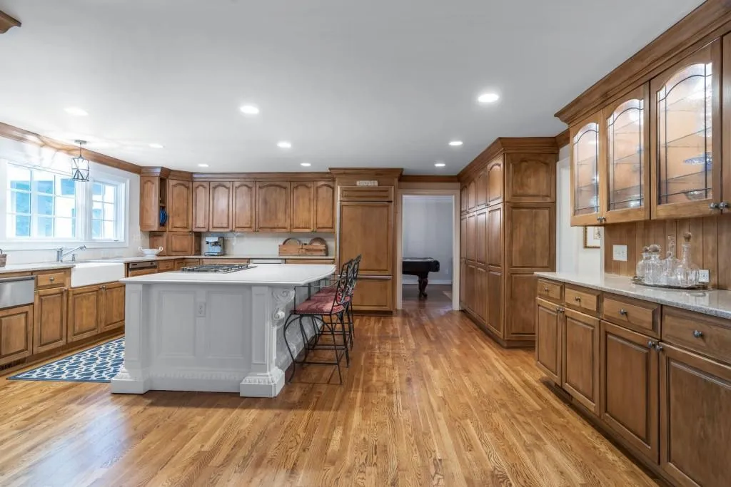 6990 Brandon Mill Road, Sandy Springs, Georgia 30328, 4 Bedrooms Bedrooms, ,3 BathroomsBathrooms,Residential,Sold,6990 Brandon Mill Road,6763248