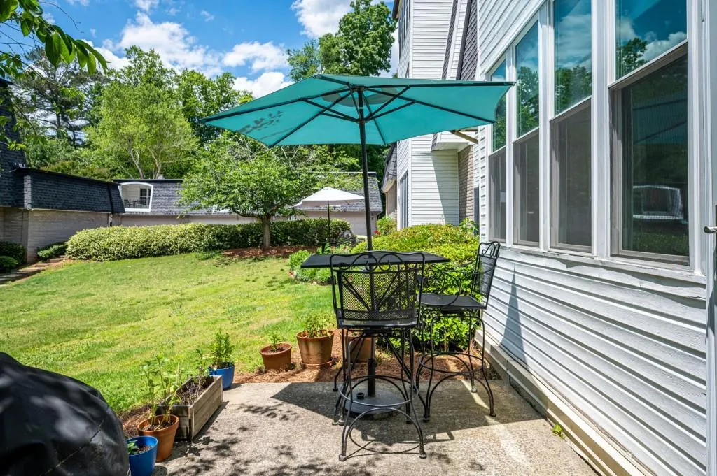 5405 Chemin De Vie Unit 5405, Atlanta, Georgia 30342, 2 Bedrooms Bedrooms, ,2 BathroomsBathrooms,Residential,Sold,5405 Chemin De Vie Unit 5405,6884691